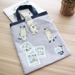 Japanese cat-shaped magnetic buckle fabric embroidered cat bag knitted fabric shopping small handbag handbag handbag handbag